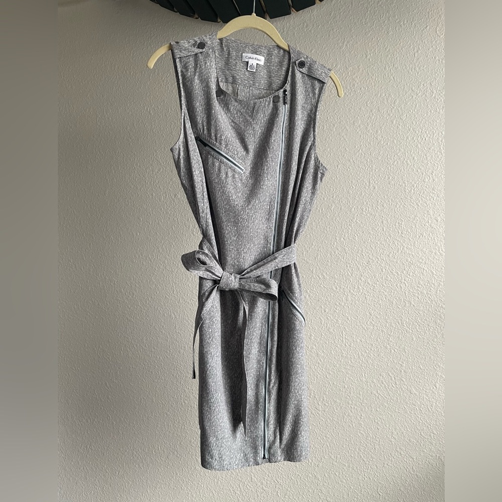 Calvin Klein Space Gray Zip Up Sleeveless Sheath Dress with Snaps, Size 6